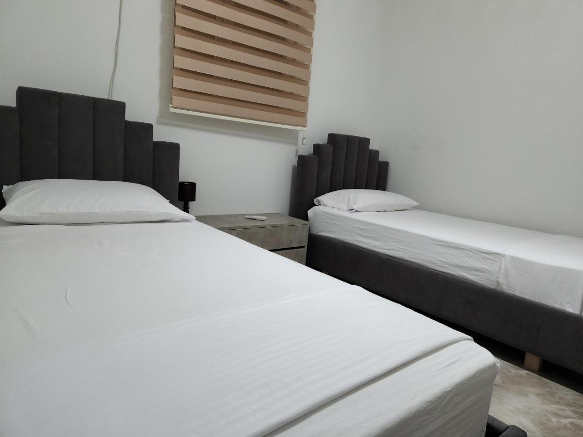Panorama View Apt, 150M To Beach, 750M Lungo Mare Apartman Vlora Kültér fotó